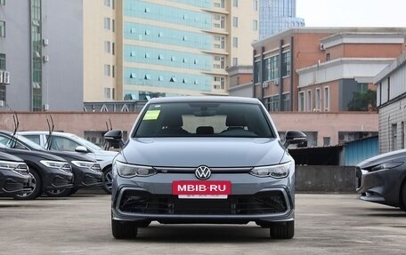 Volkswagen Golf VIII, 2022 год, 1 800 000 рублей, 2 фотография
