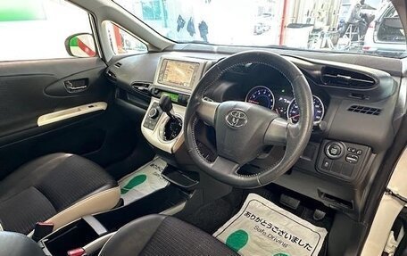 Toyota Wish II, 2017 год, 1 100 001 рублей, 10 фотография