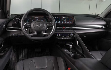Hyundai Elantra, 2023 год, 2 205 000 рублей, 6 фотография