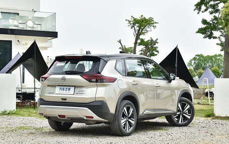 Nissan X-Trail, 2022 год, 2 100 000 рублей, 4 фотография
