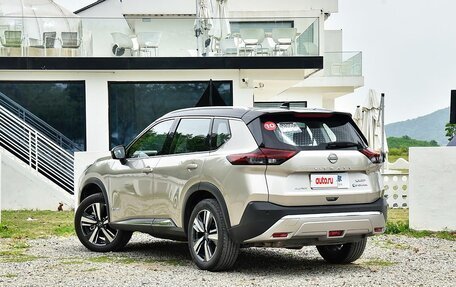 Nissan X-Trail, 2022 год, 2 100 000 рублей, 6 фотография