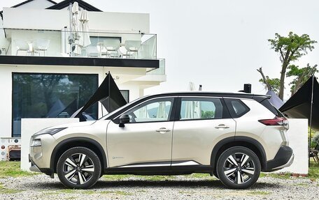 Nissan X-Trail, 2022 год, 2 100 000 рублей, 7 фотография