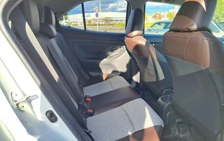 Toyota Yaris Cross, 2022 год, 1 393 000 рублей, 19 фотография