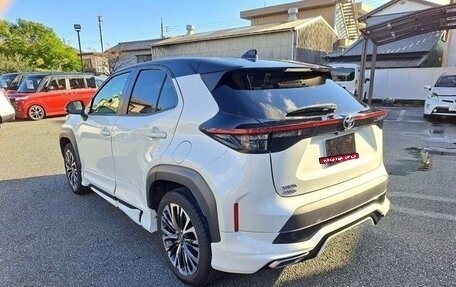 Toyota Yaris Cross, 2022 год, 1 393 000 рублей, 6 фотография