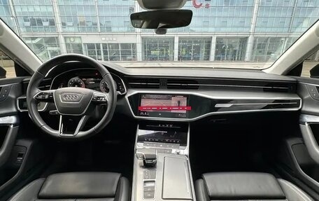 Audi A7, 2022 год, 3 300 000 рублей, 15 фотография