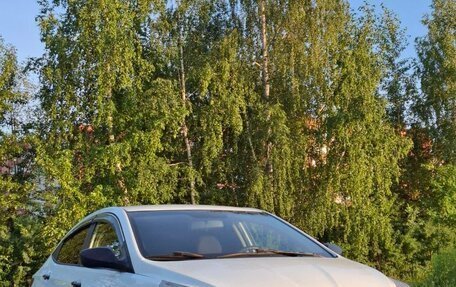 Hyundai Solaris II рестайлинг, 2012 год, 690 000 рублей, 2 фотография