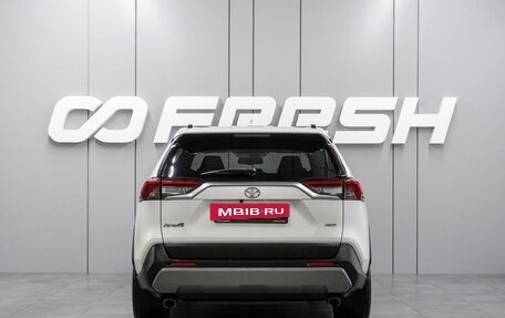 Toyota RAV4, 2021 год, 3 780 000 рублей, 4 фотография