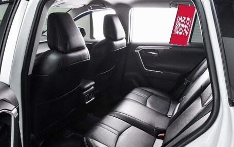 Toyota RAV4, 2021 год, 3 780 000 рублей, 11 фотография