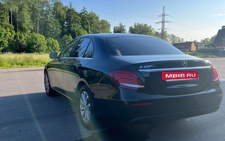 Mercedes-Benz E-Класс, 2019 год, 2 800 000 рублей, 14 фотография
