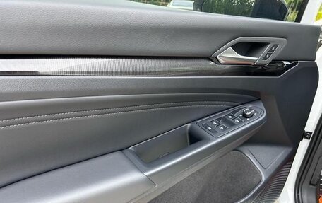 Volkswagen Golf VIII, 2021 год, 1 689 548 рублей, 9 фотография