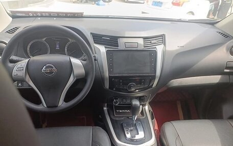 Nissan Terra, 2022 год, 2 350 000 рублей, 6 фотография