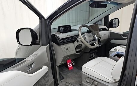 Hyundai Staria, 2022 год, 3 512 000 рублей, 9 фотография