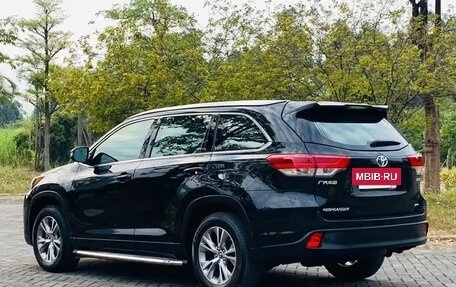 Toyota Highlander III, 2021 год, 2 625 810 рублей, 6 фотография