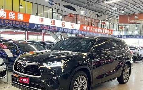 Toyota Highlander, 2021 год, 3 990 810 рублей, 1 фотография