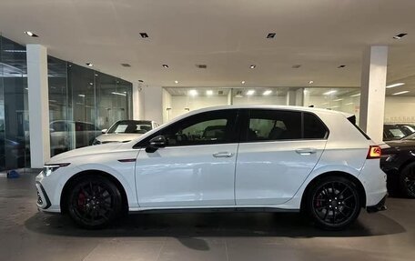 Volkswagen Golf GTI, 2022 год, 2 760 000 рублей, 3 фотография