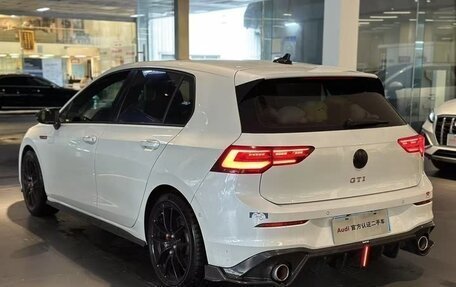 Volkswagen Golf GTI, 2022 год, 2 760 000 рублей, 5 фотография