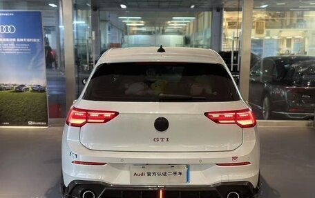Volkswagen Golf GTI, 2022 год, 2 760 000 рублей, 6 фотография