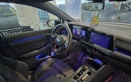 Volkswagen Golf GTI, 2022 год, 2 760 000 рублей, 8 фотография