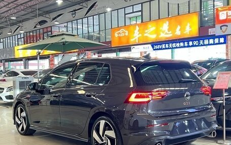 Volkswagen Golf GTI, 2022 год, 2 400 000 рублей, 4 фотография
