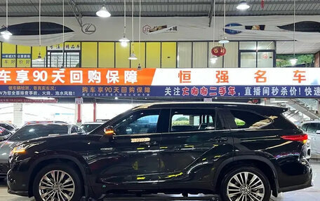 Toyota Highlander, 2021 год, 3 990 810 рублей, 3 фотография