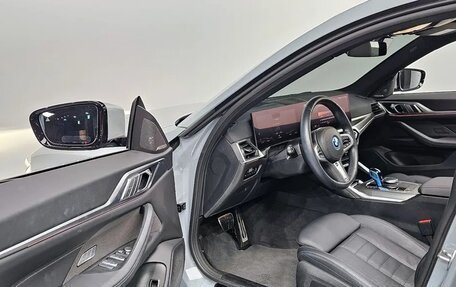 BMW i4, 2022 год, 4 440 000 рублей, 5 фотография