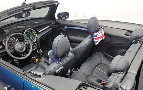 MINI Cabrio, 2020 год, 2 090 000 рублей, 19 фотография