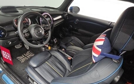 MINI Cabrio, 2020 год, 2 090 000 рублей, 7 фотография
