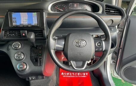 Toyota Sienta II, 2021 год, 1 100 000 рублей, 18 фотография