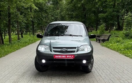Chevrolet Niva I рестайлинг, 2011 год, 445 000 рублей, 2 фотография