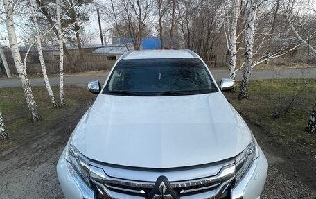 Mitsubishi Pajero Sport III рестайлинг, 2019 год, 3 450 000 рублей, 1 фотография