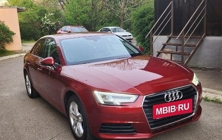 Audi A4, 2019 год, 2 800 000 рублей, 4 фотография