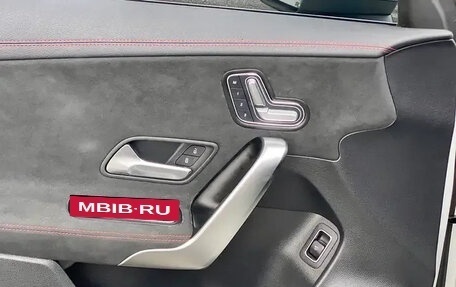 Mercedes-Benz CLA, 2022 год, 2 280 000 рублей, 14 фотография