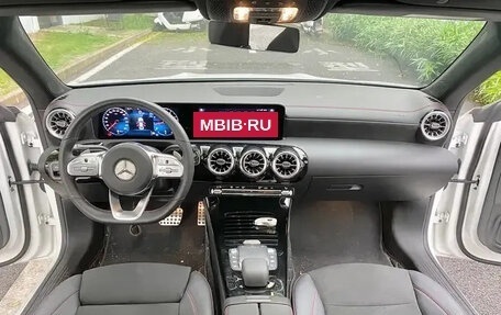 Mercedes-Benz CLA, 2022 год, 2 280 000 рублей, 11 фотография