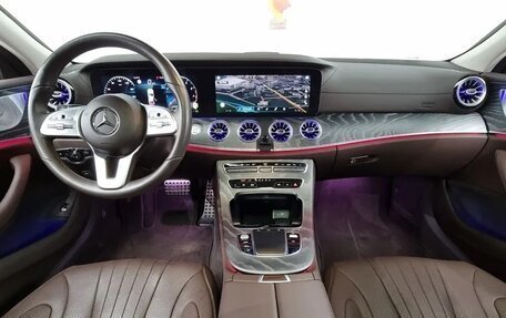 Mercedes-Benz CLS, 2022 год, 5 760 000 рублей, 5 фотография