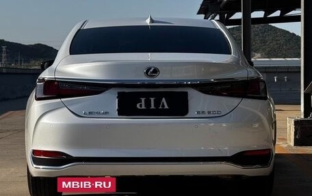 Lexus ES VII, 2024 год, 4 100 000 рублей, 5 фотография