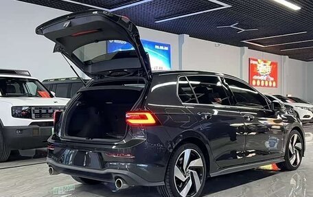 Volkswagen Golf GTI, 2022 год, 2 450 000 рублей, 9 фотография