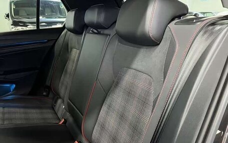Volkswagen Golf GTI, 2022 год, 2 450 000 рублей, 13 фотография