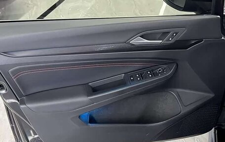 Volkswagen Golf GTI, 2022 год, 2 450 000 рублей, 15 фотография