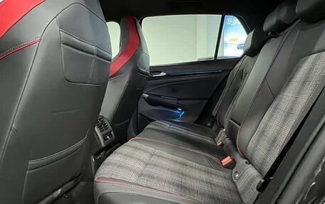 Volkswagen Golf GTI, 2022 год, 2 450 000 рублей, 12 фотография