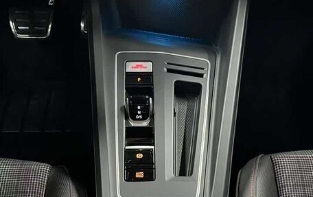 Volkswagen Golf GTI, 2022 год, 2 450 000 рублей, 18 фотография