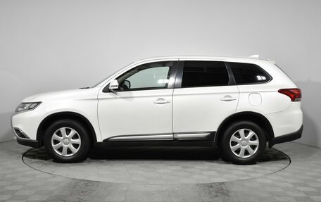 Mitsubishi Outlander III рестайлинг 3, 2017 год, 1 195 000 рублей, 8 фотография