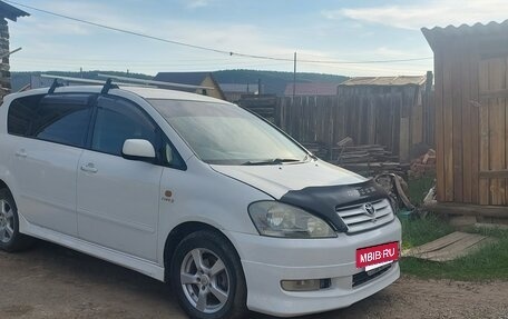 Toyota Ipsum II, 2002 год, 1 000 000 рублей, 2 фотография