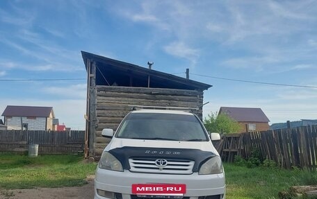 Toyota Ipsum II, 2002 год, 1 000 000 рублей, 6 фотография