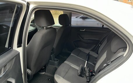 Skoda Rapid II, 2021 год, 1 750 000 рублей, 19 фотография