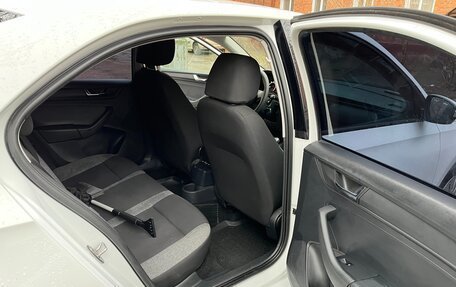 Skoda Rapid II, 2021 год, 1 750 000 рублей, 21 фотография