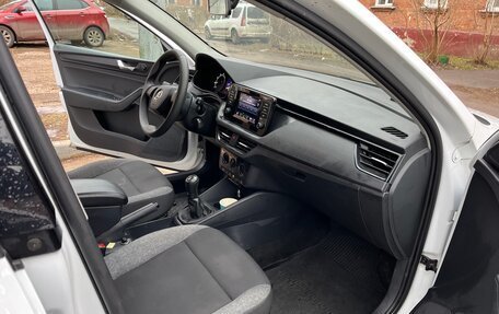 Skoda Rapid II, 2021 год, 1 750 000 рублей, 22 фотография