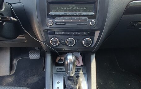 Volkswagen Jetta VI, 2012 год, 799 000 рублей, 5 фотография