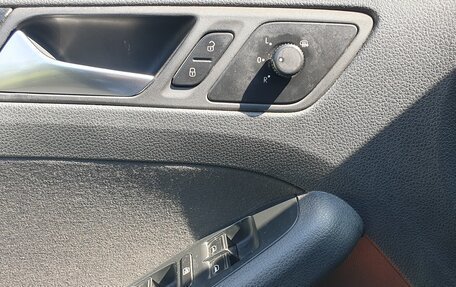 Volkswagen Jetta VI, 2012 год, 799 000 рублей, 10 фотография