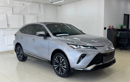 Toyota Venza, 2022 год, 2 998 027 рублей, 3 фотография