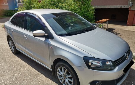 Volkswagen Polo VI (EU Market), 2013 год, 950 000 рублей, 2 фотография